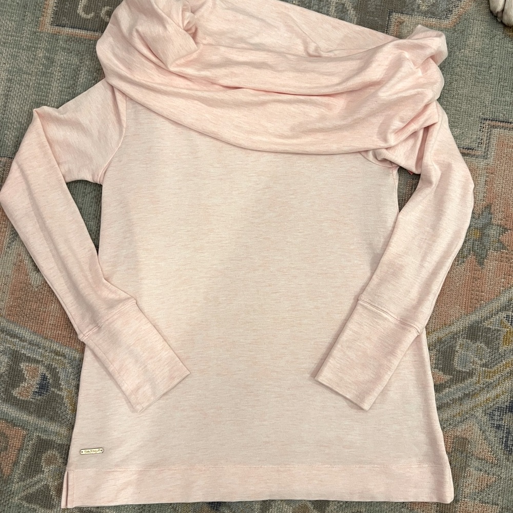 Lilly Platzer off the shoulder sweater, powder pink/super soft   size xs